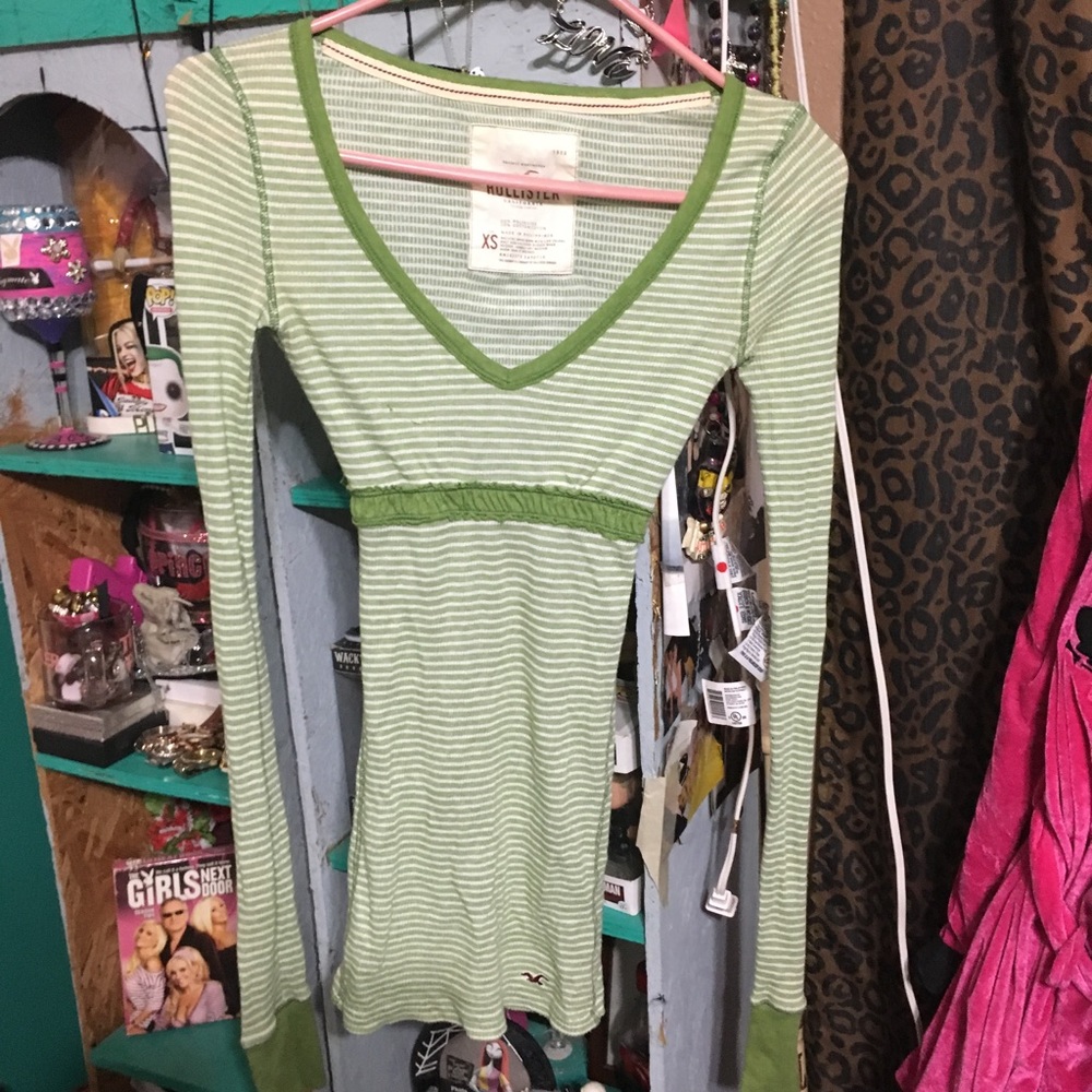 Cute Hollister long sleeve size xs